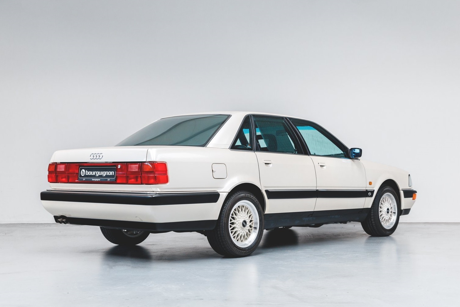 A V8 volt az Audi csúcsa 1990-ben 4