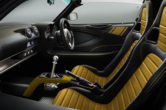 Színes időutazásra hívnak ezek az autók 2