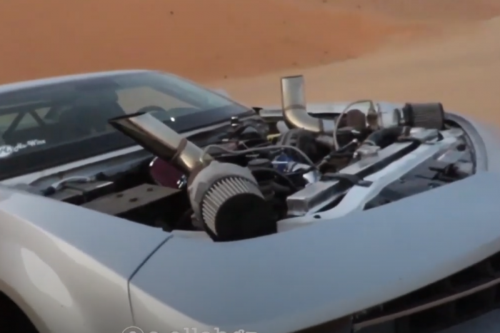 Durván átalakított amerikai izomautók a homokdűnék új királyai