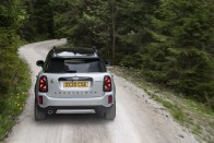 Két tucat fényképen a megújult Mini Countryman 365