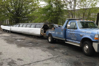 A halál rozsdás torkából rángatják vissza a világ leghosszabb limuzinját