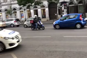 Robogós állította meg a rendőrök elől menekülő ittas autóst Budapesten