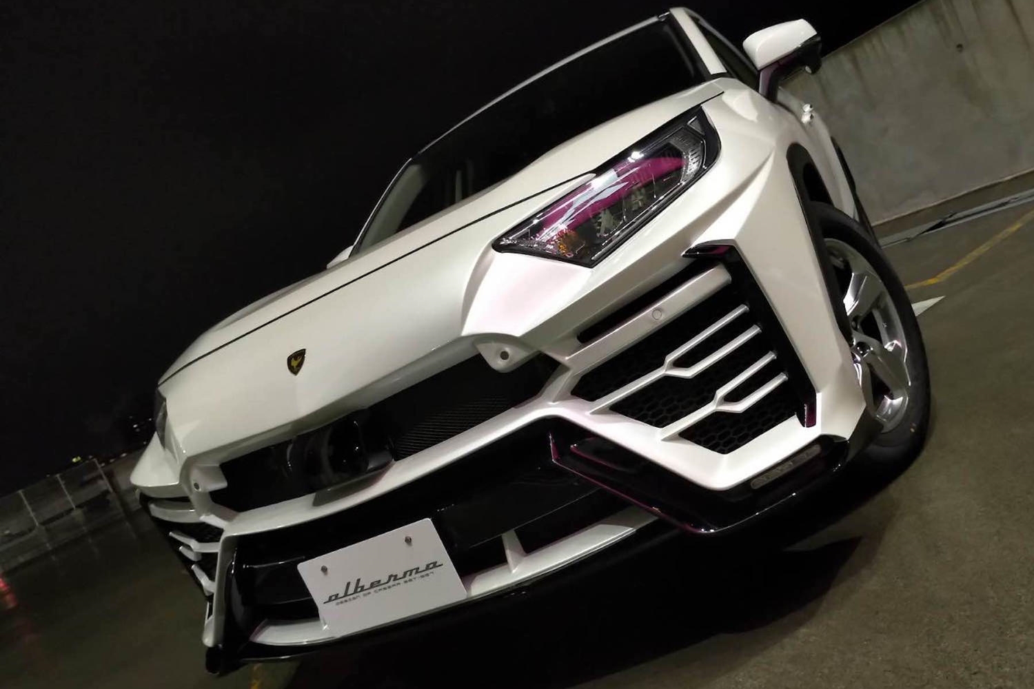 Ha Lamborghini Urust szeretnél, de csak RAV4-re van pénz, akkor most örülhetsz! 5