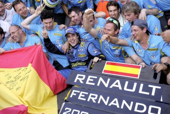 F1: Alonsót akarja csapattársnak a Renault-pilóta