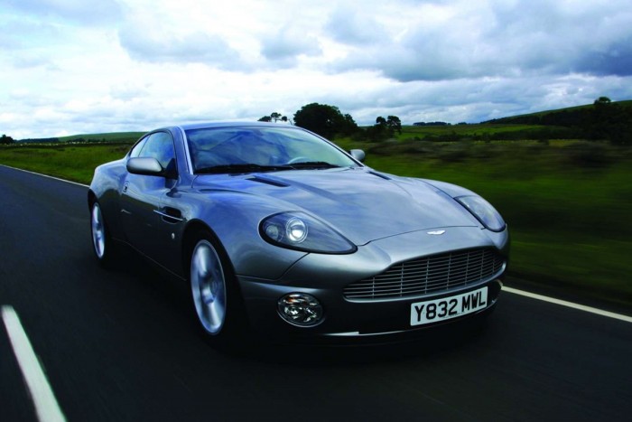 Ez a Jaguar Aston Martinná akart változni 1 | Vezess Ez a Jaguar Aston Martinná akart változni 1