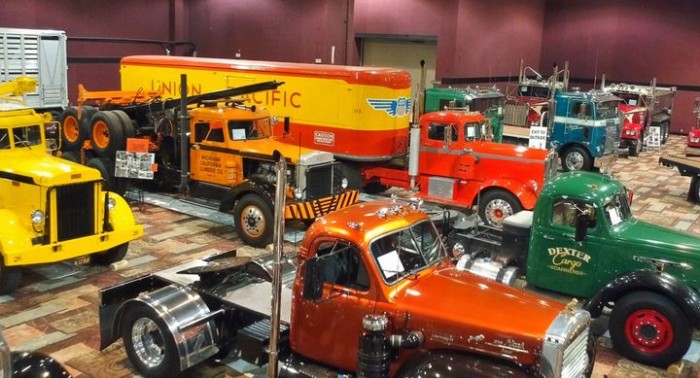 Hamarosan bárki meglesheti az amerikai antik teherautókat 1
