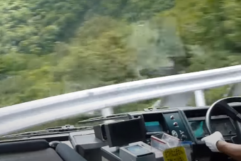 Őrült buszsofőr, horrortól üvöltő utasok? Ugyan, csak egy új Facebook-átverés