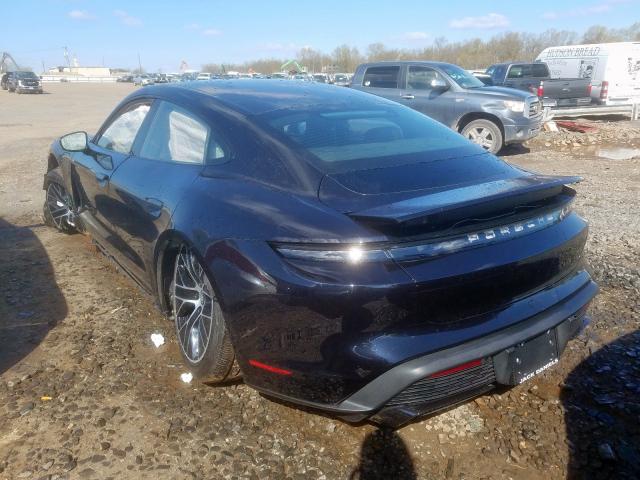 24 kilométer után összetörték a villany-Porschét 1