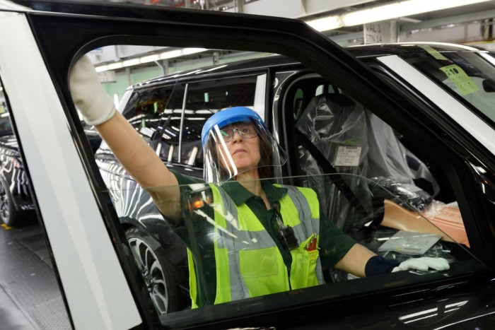 A koronavírus után újra beindult a Land Rover gyára