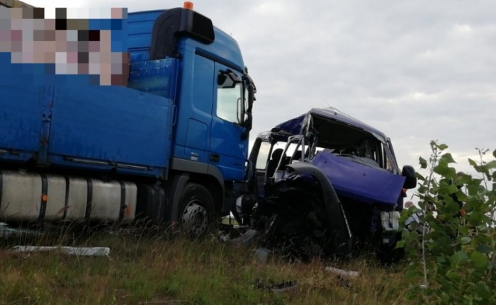 Fotókon az öt halottat követelő közúti tragédia 1 | Vezess Fotókon az öt halottat követelő közúti tragédia 1