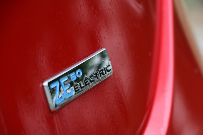 Már csak egy gond akad ezzel a francia villanyautóval 11