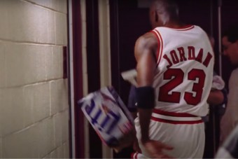 Milliókért kelt el a kosárháló, amibe Michael Jordan legendásat duplázott 