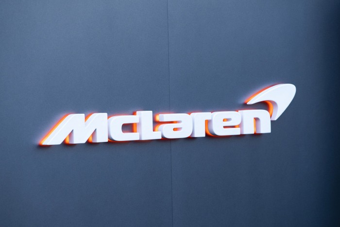 F1: A csőd szélén a McLaren?