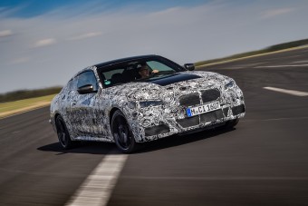 Célegyenesre fordult az új 4-es BMW