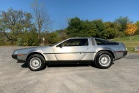 Igazi időgép a kevesebb mint 2000 km-t futott DeLorean 18