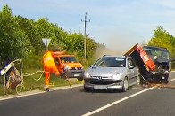 Plakátokkal próbálják megóvni a közutasok életét 1