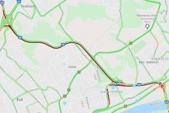 Másfél órás gigadugó van az M0-son