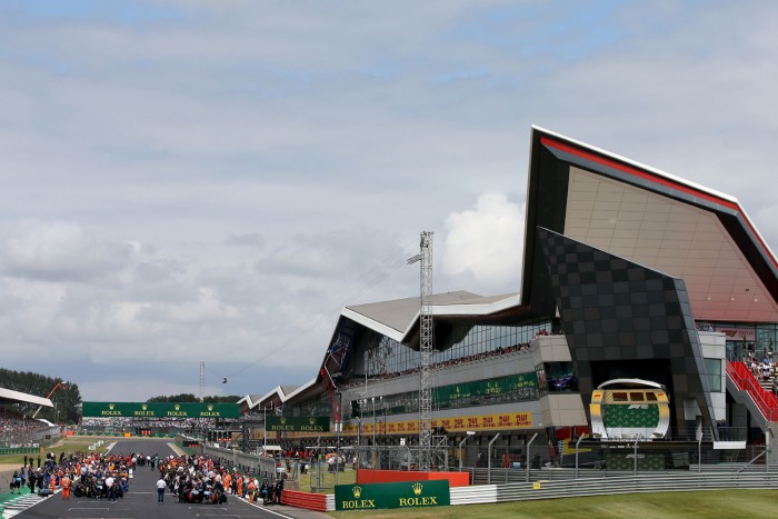 F1: Megvan a megegyezés a silverstone-i dupla futamról