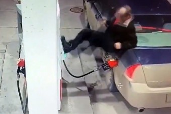Tankolás közben idegállapotba került ez a férfi