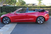 Amíg nincs Roadster, addig itt a Tesla Model 3 kabrió 11