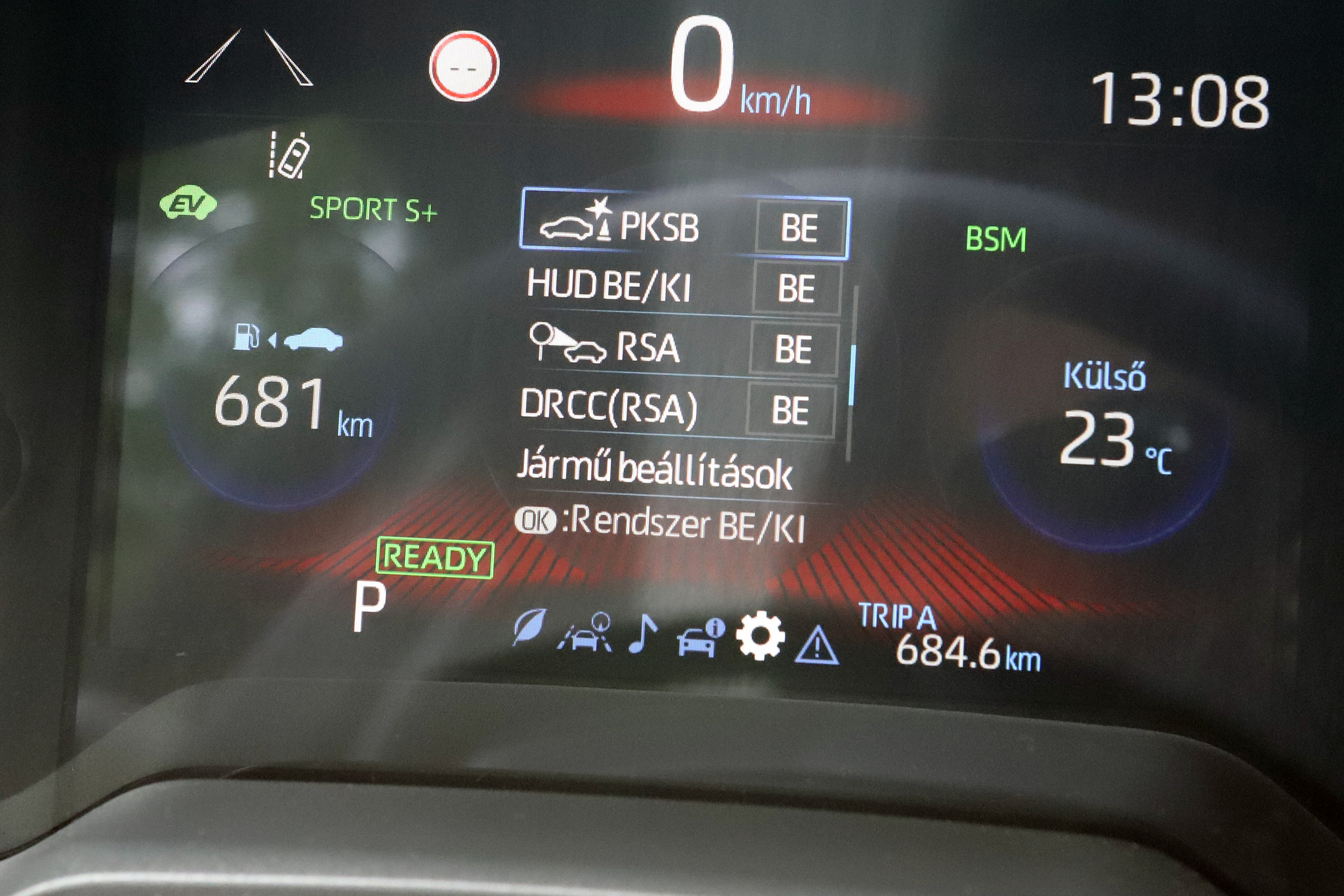 Lehet valami sportos 5 literes fogyasztással? – Toyota Corolla GR Sport 22
