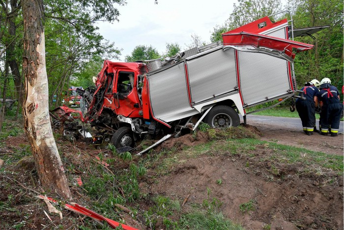 Fotókon a Hajdúböszörménynél felborult tűzoltó 4 | Vezess Fotókon a Hajdúböszörménynél felborult tűzoltó 4