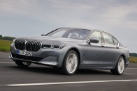 Erősebbek a BMW 7 alapmotorjai 17