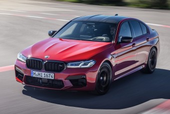 Megújult a BMW M5