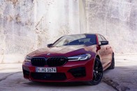 Megújult a BMW M5 115