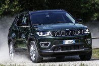 Európaibbá vált a Jeep Compass 15