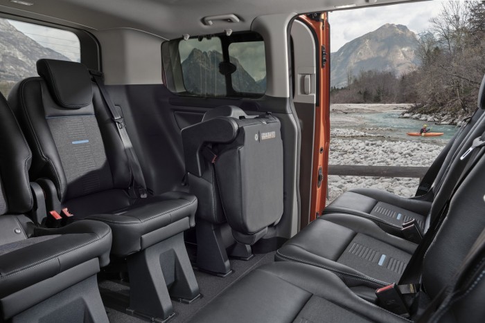 Hatvan fotón a Ford lifestyle-furgonja 7