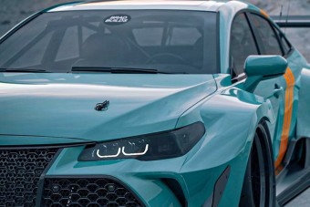 Ellenállhatatlanul értelmetlen ez a családi limuzin