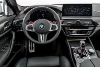 Megújult a BMW M5 108