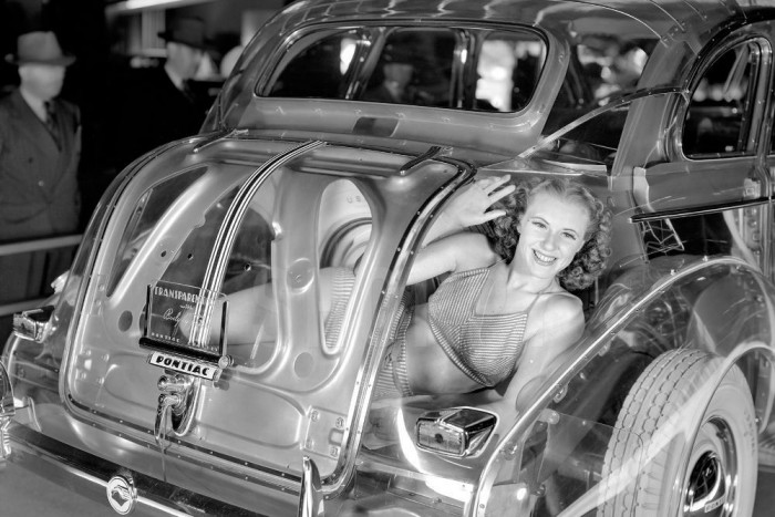 Ma is látványos a 80 éves szellemautó