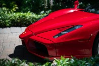 Ez nemcsak egy Ferrari Enzo, hanem egy 800 milliós netes vásárlás 26