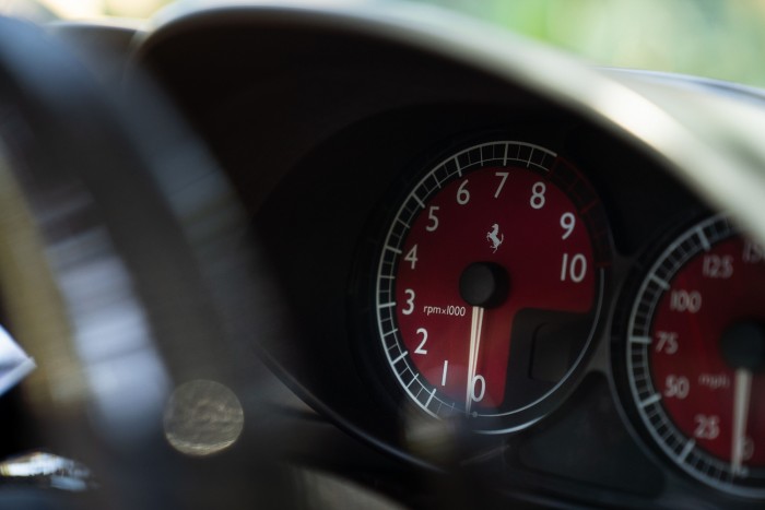 Ez nemcsak egy Ferrari Enzo, hanem egy 800 milliós netes vásárlás 7