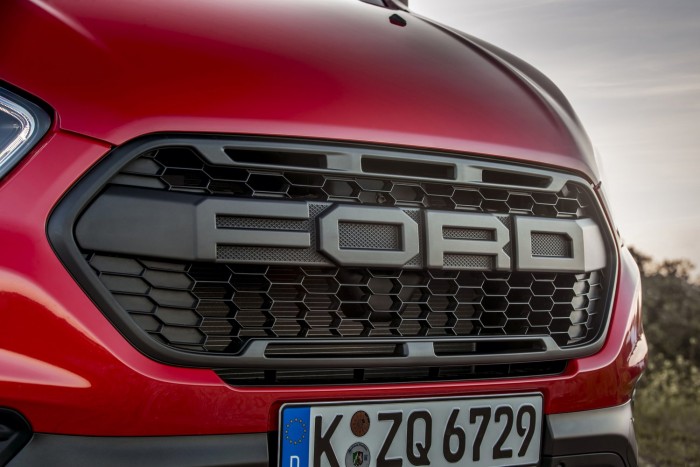 Hatvan fotón a Ford lifestyle-furgonja 26