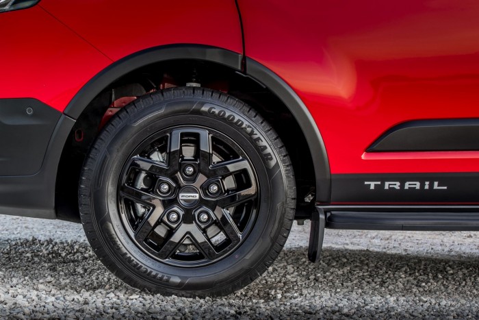 Hatvan fotón a Ford lifestyle-furgonja 27