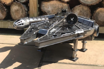 Már tényleg minden adott egy elborult Star Wars kerti partihoz