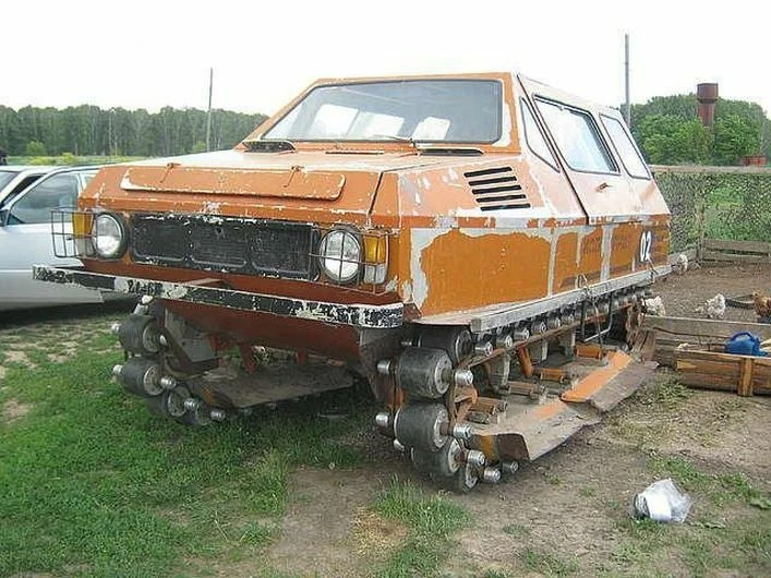 Mocsárjárónak készült, de lehetne akár időgép is ez a furcsa orosz szerkezet 5