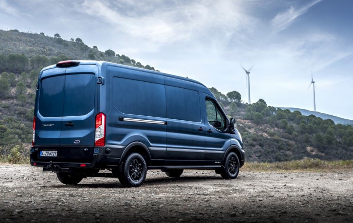 Hatvan fotón a Ford lifestyle-furgonja 42