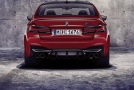 Megújult a BMW M5 155