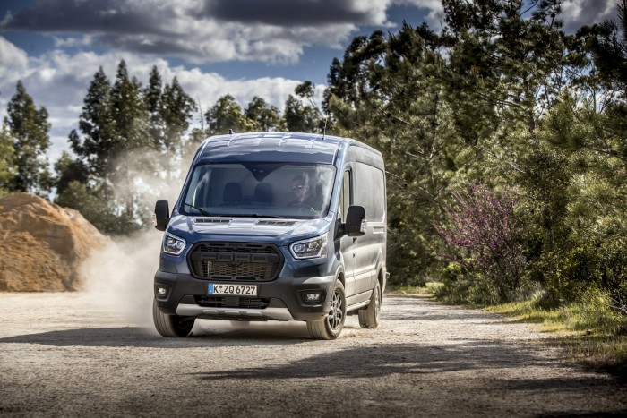 Hatvan fotón a Ford lifestyle-furgonja 46