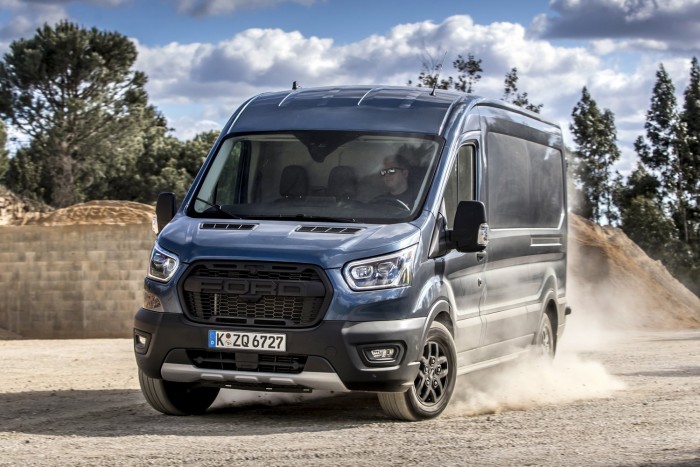 Hatvan fotón a Ford lifestyle-furgonja 47
