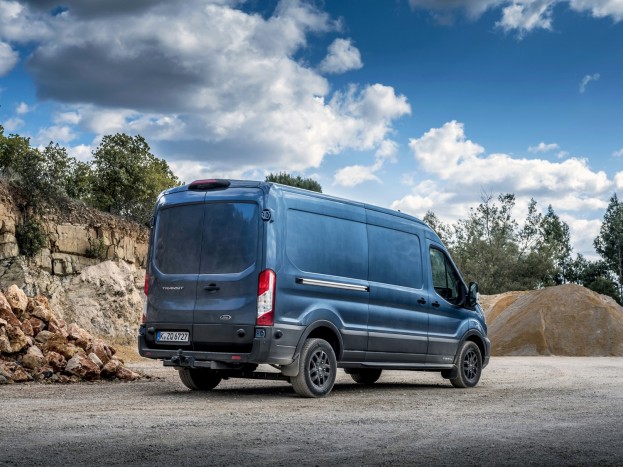 Hatvan fotón a Ford lifestyle-furgonja 48