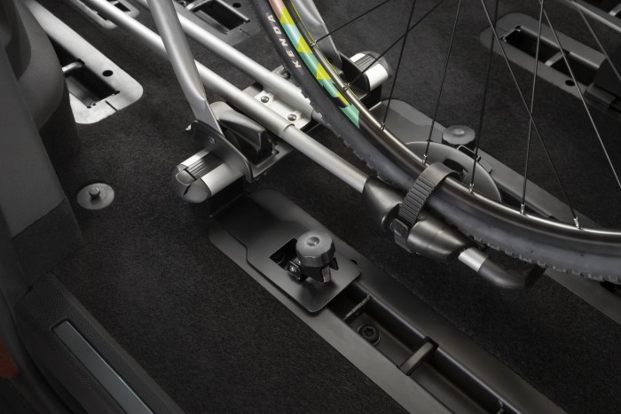 Hatvan fotón a Ford lifestyle-furgonja 59