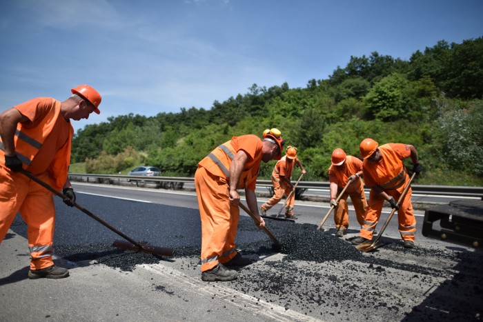 Megfejtettük az összevissza aszfaltos magyar országutak titkait 5