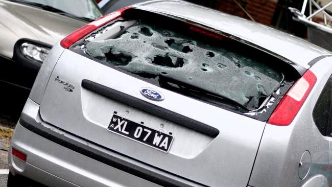 Felhőszakadás, vihar és jégeső vár ránk – 10 fotó a pusztító jégesőről 2