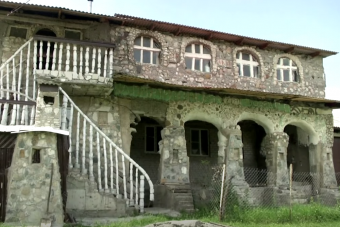 20 évig építette álomházát egy orosz férfi, íme az eredmény