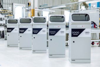 Kézfertőtlenítő automatát szabadalmaztat a győri Audi